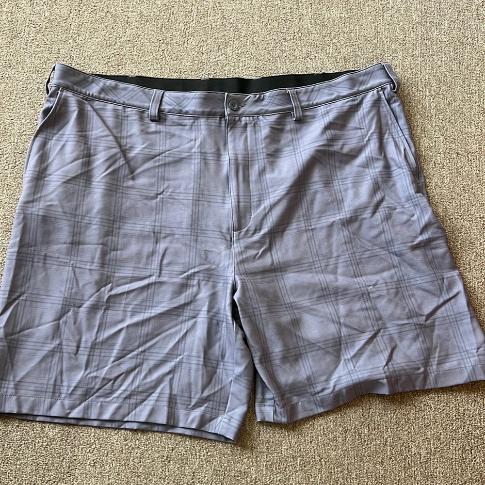 REEBOK SHORTS GRAY PLAID SIZE 52